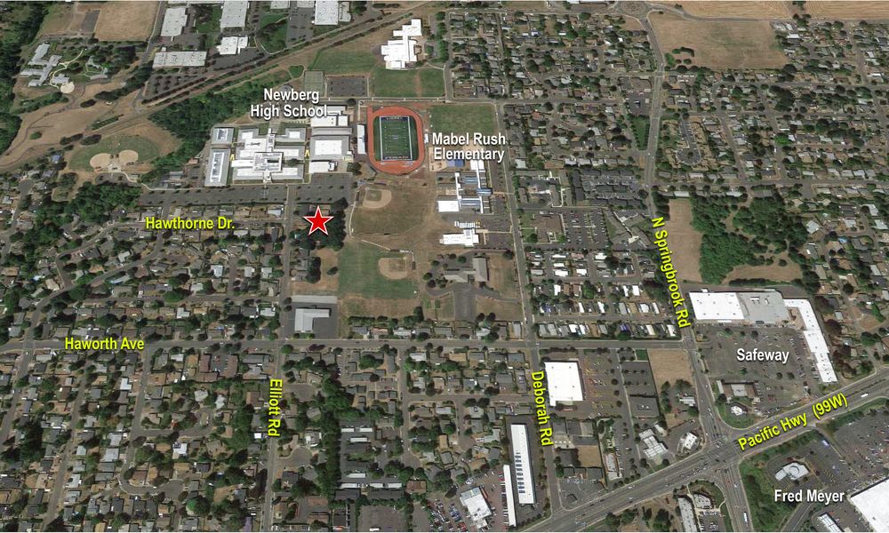 Hawthorne & Elliott: 1300 & 1302 N. Elliott Rd & 2504 & 2500-2507 Hawthorne Dr., Newberg, OR 97132